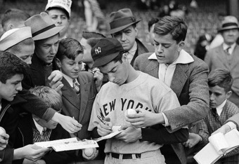 Joe DiMaggio Always Made Time For His Fans, 1941 AP 